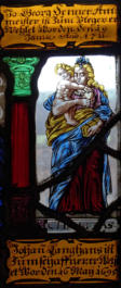 Vitrail héraldique de l'Oeuvre Notre-Dame avec Vierge à l'Enfant en gloire