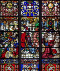 Baie 30: Mort du saint entourée des vertus présidées par l'Espérance - Saint Romain chasse les démons du temple de Vénus (Force) - Élection du saint comme évêque de Rouen (Prudence)