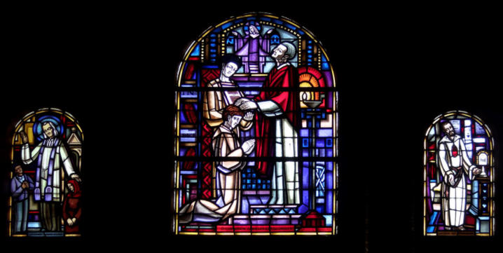 Le saint Curé d'Ars - L'ordination dans les catacombes - Le Père de Foucault