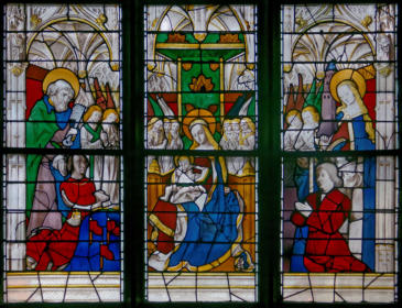 Baie2: Le donateur et la Vierge, avec Saint Pierre, Barbe Cadier et Sainte Barbe